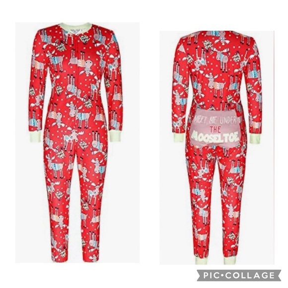 Moose Holiday Back PJ’s “Meet Me Under The Mooseltoe” Onsie Pajama  Red - Picture 1 of 12